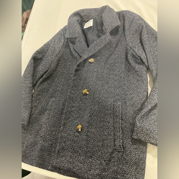 Soft-Brushed Herringbone coat - Picture 4 of 9